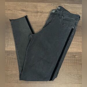 Kut from the Kloth Black Skinny Jean Velvet Side Stripe Women’s Size 6